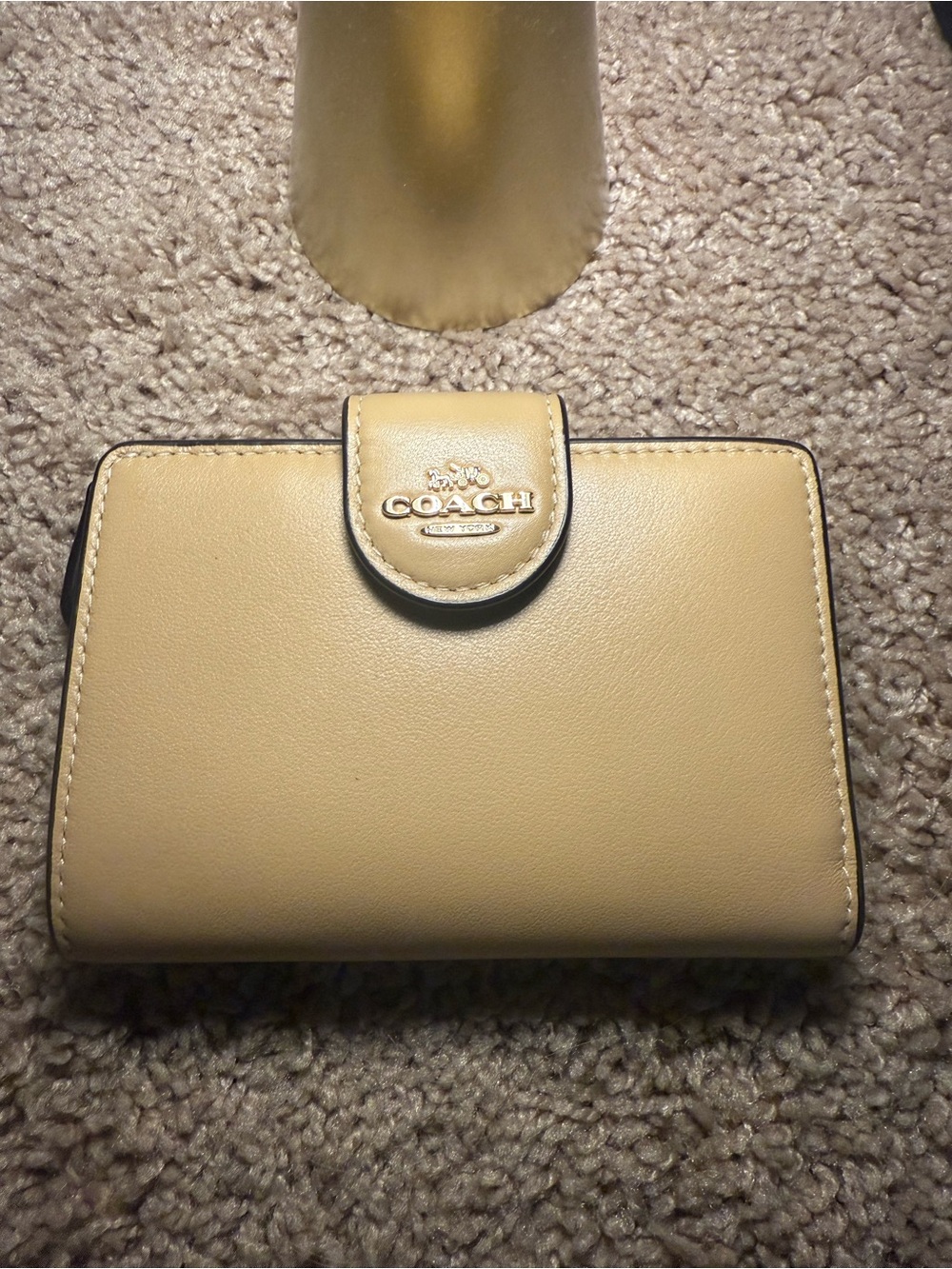 Coach Cream Leather Wallet with Logo Snap